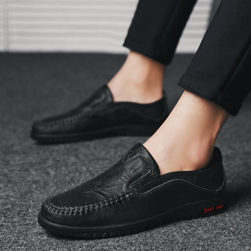 Fashion Spring Autumn Leather Classic Mens Slip on Shoes Lightweight Male Comfortable Walking Shoe New All-match for Men Business Shoes