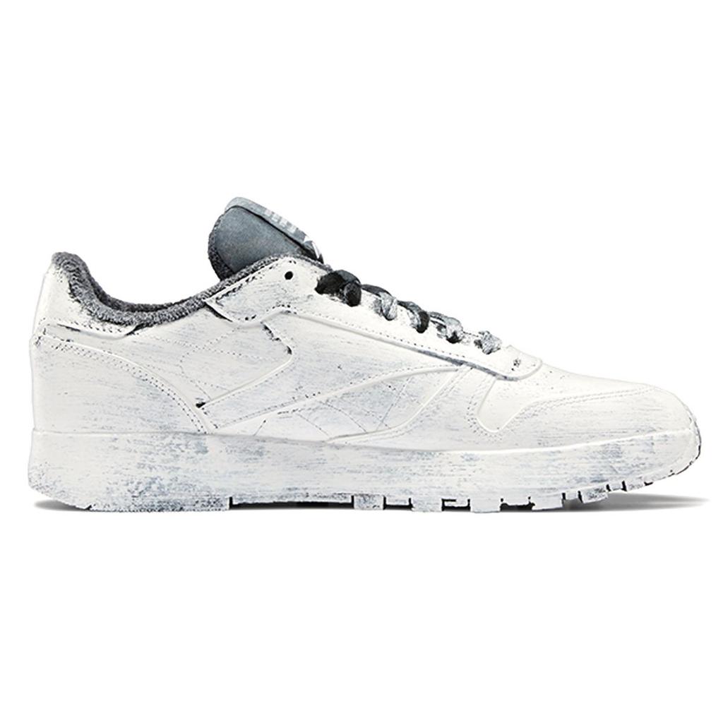 Maison Margiela X Reebok Classic Leather Tabi Whiteout Unisex Sneakers Black H04859