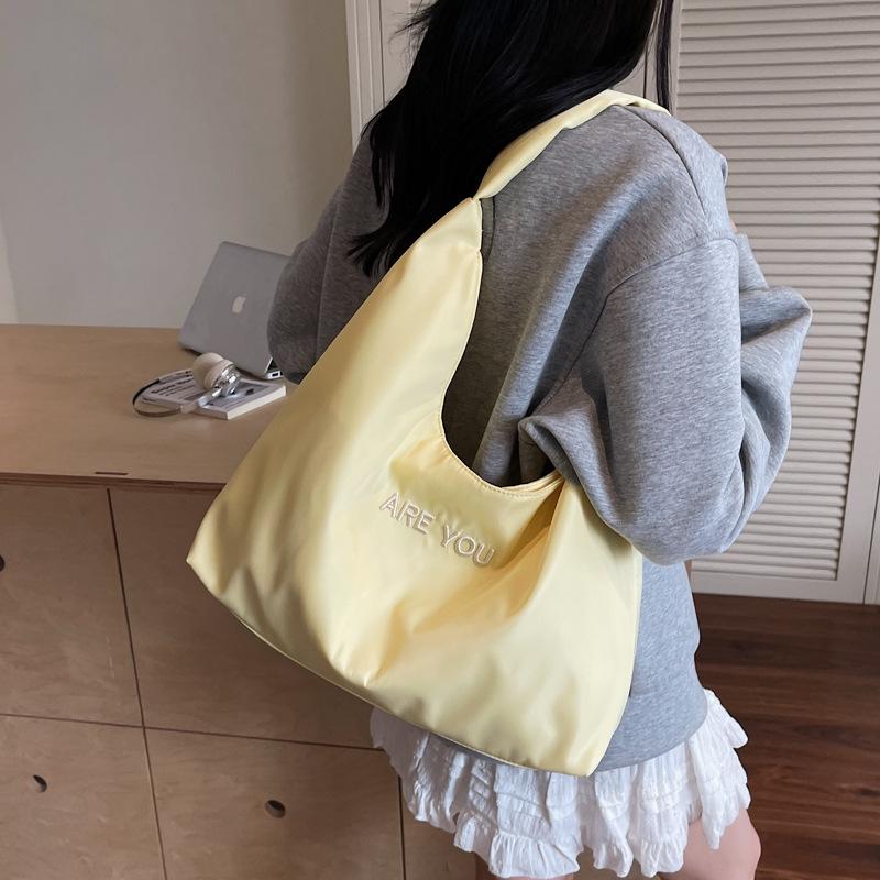 2025 Autumn/Winter Women's Large Canvas Tote with Letter Embroidery - Fashionable Shoulder Bag.