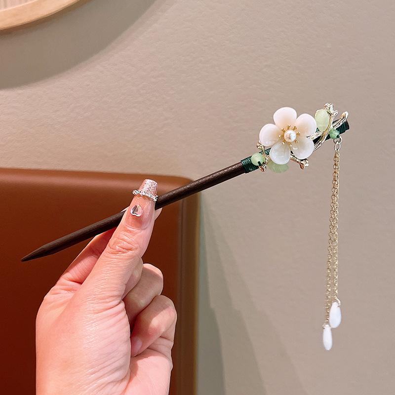 Exquisite Flower Tassel Wooden Hairpin Retro Chinese Style Handmade Floral Hair Stick Vintage Girls Women Hanfu Hair Accessories