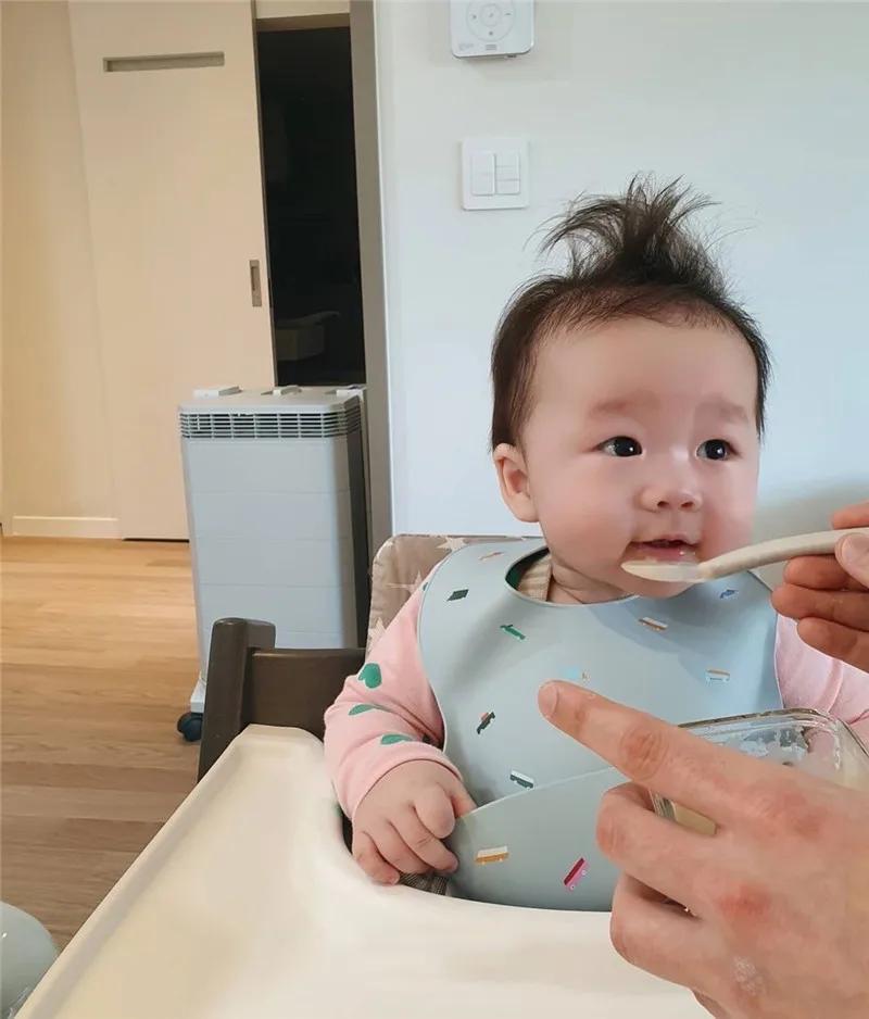 Justerbar Mjuk Silikon Babyhaklapp Vattentät Koreansk Ins Stil Matfångarficka Anti Smutsig Barnhaklapp för Matning av Baby