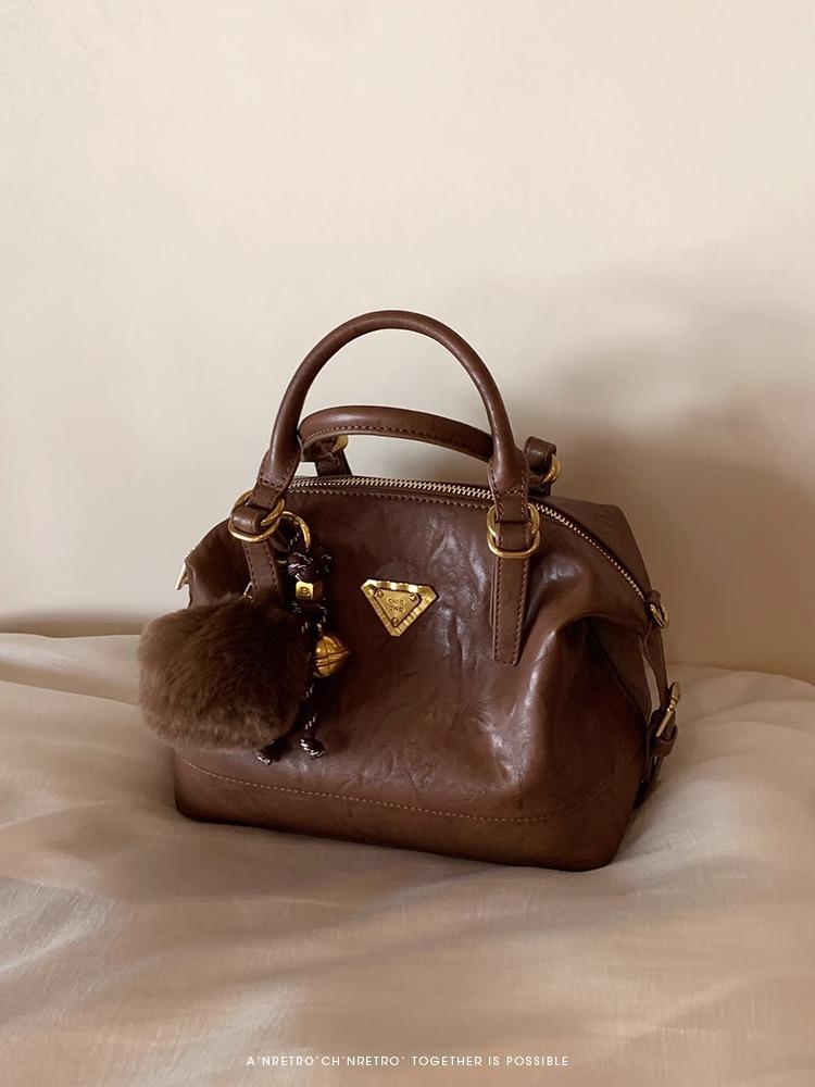 

Сумка-подушка Berlin Theater Женская сумка-мессенджер через плечо Сумка-мессенджер для работы Маленькая сумка коричневый