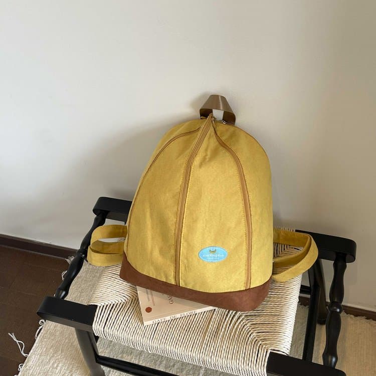 

Japanese casual color matching shell backpack
