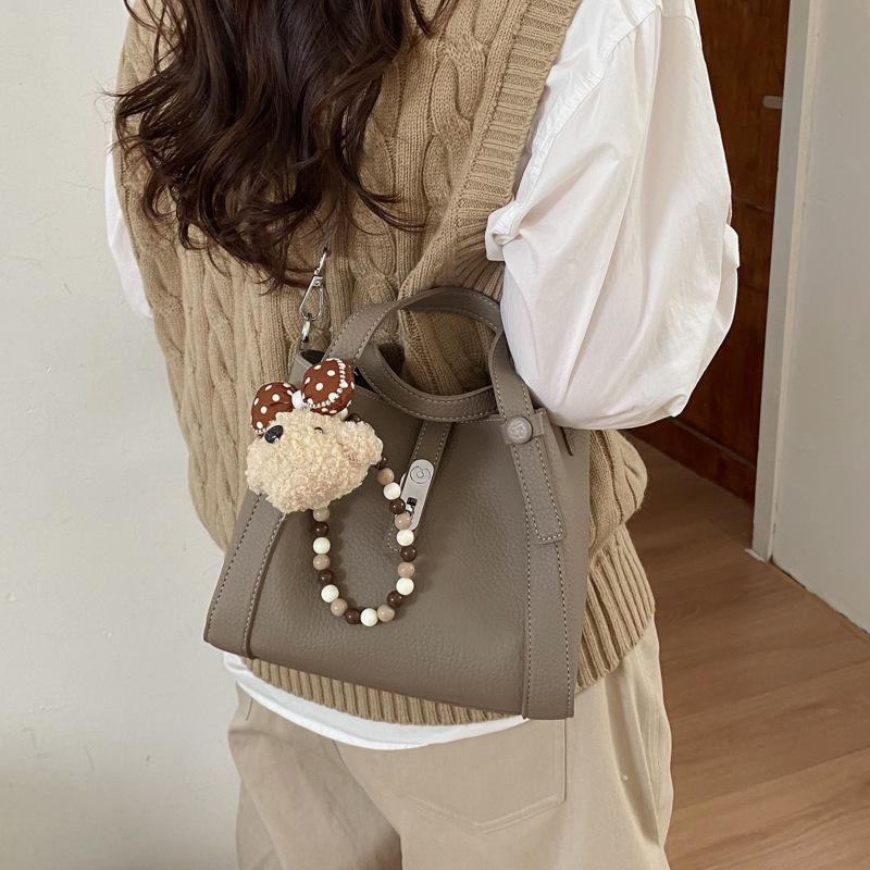 Feel casual portable bucket bag women's 2026 winter new fashion versatile shoulder messenger bag