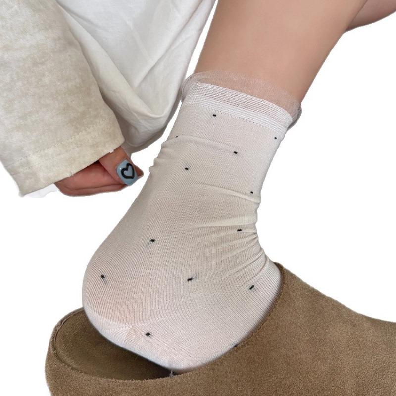 Glass Fiber Edge Summer Light Style Polka Dot Mid-calf Pile-up Socks for Women, Cool and Breathable.