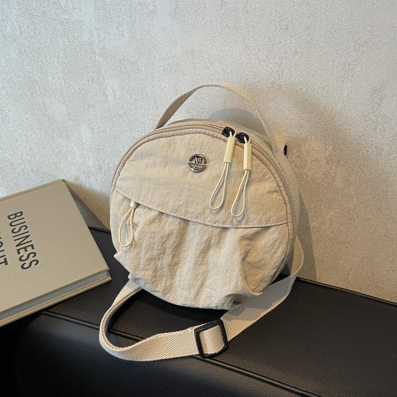 2025 Autumn and Winter New Small Round Bag Mobile Phone Bag Shoulder Messenger Bag Women's Small Fresh Casual Fashion Small Satchel