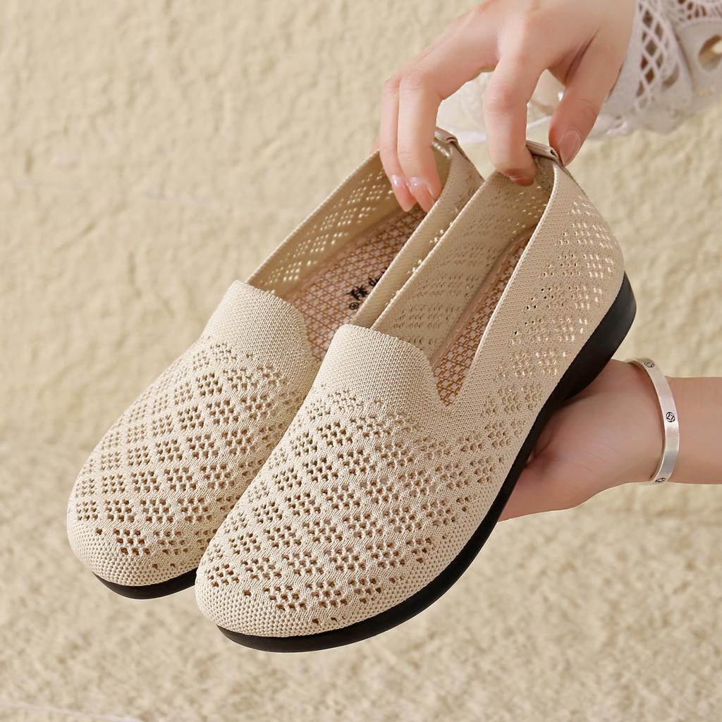 Summer new soft-soled soft-faced fashion casual mesh fly-woven breathable Doudou shoes hollow shallow mouth flat-soled single shoes women