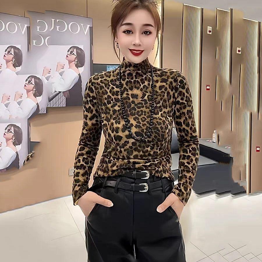 Leopard Print Tummy-Concealing Long Sleeve Top for Middle-Aged and Elderly Moms