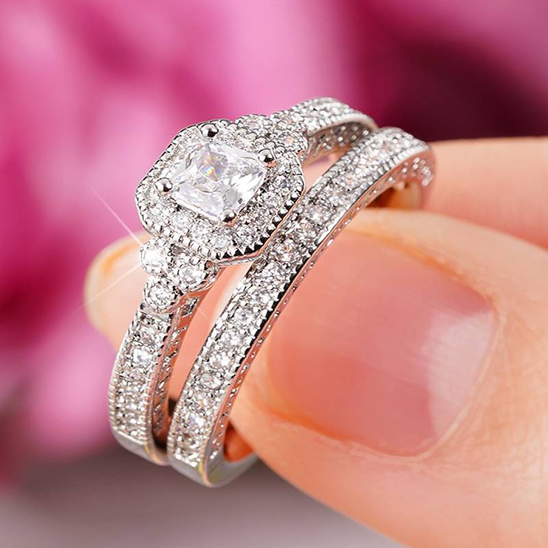 

Huitan 2Pcs/Set Women Rings Silver Color Party Daily Versatile Finger Accessories Inlaid White/Black Shiny CZ Jewelry 10