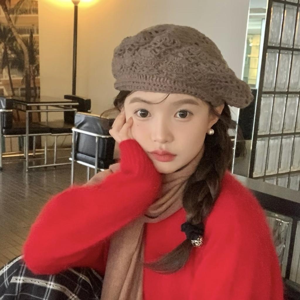 Vintage Hollow Flower Beret Female Summer And Autumn Literary And Artistic Face Small Bud Painter Hat Versatile Big Head Circumference Hat Tide