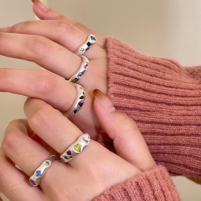JWER Luxury Colorful Zircon Heart-Shaped Adjustable Ring for Women Retro Index Finger Elegent Crystal Ring Party Jewelry Gifts