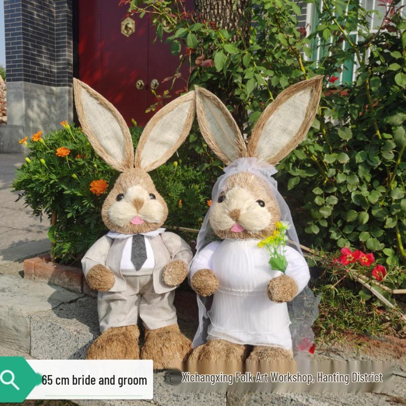 Pastoral Large Peter Rabbit Straw Woven Craft Ornament - Cute Christmas & Halloween Gift