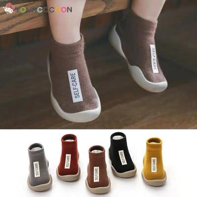 Rutschfeste Baby- und Kleinkindschuhe mit weicher Sohle für Frühling, Herbst und Sommer – Bodensocken für Babys und Kinder.