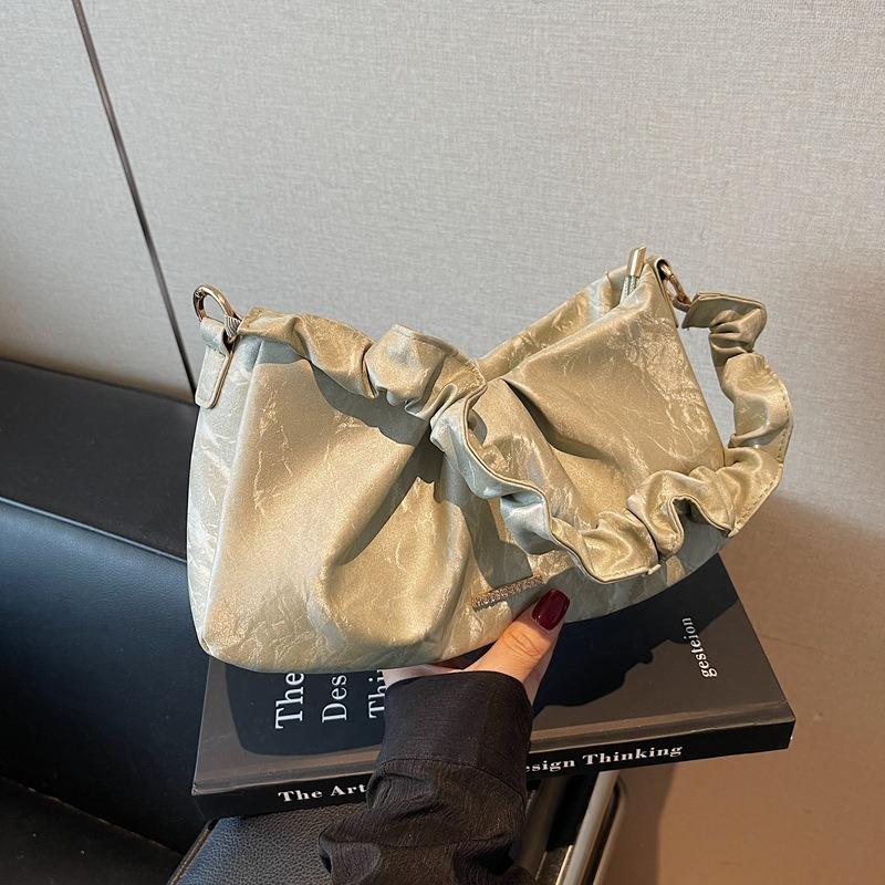 Bag Women's New Popular Underarm Bag High-end Cloud Bag Texture Niche Single Shoulder Pleated Crossbody Bag