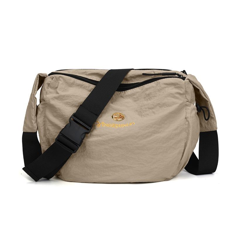 New Shoulder Bag Fashion Student Class Leisure Messenger Bag Outdoor Light Commuting Large Capacity Tote Bag