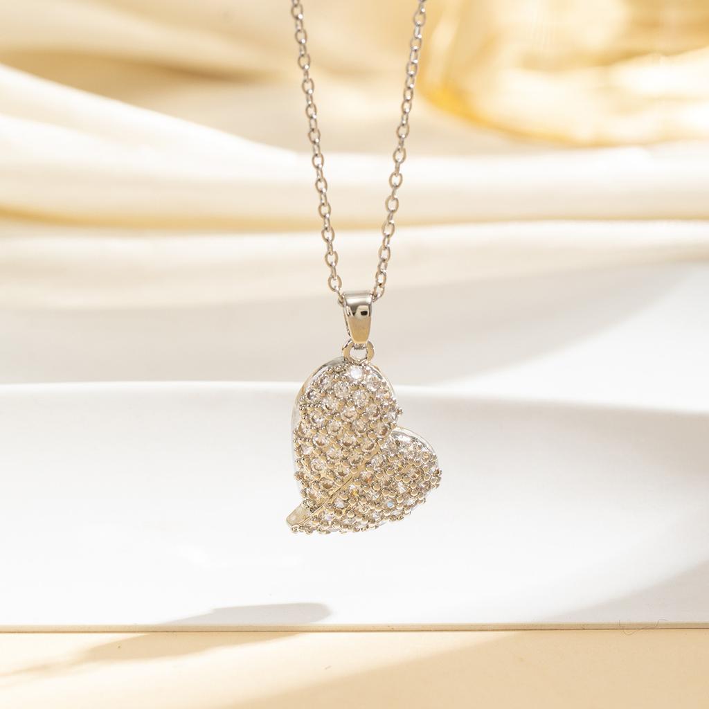 Small Heart Zircon Pendant Necklace For Women Minimalist Fashion Collarbone Chain Dainty Love Design
