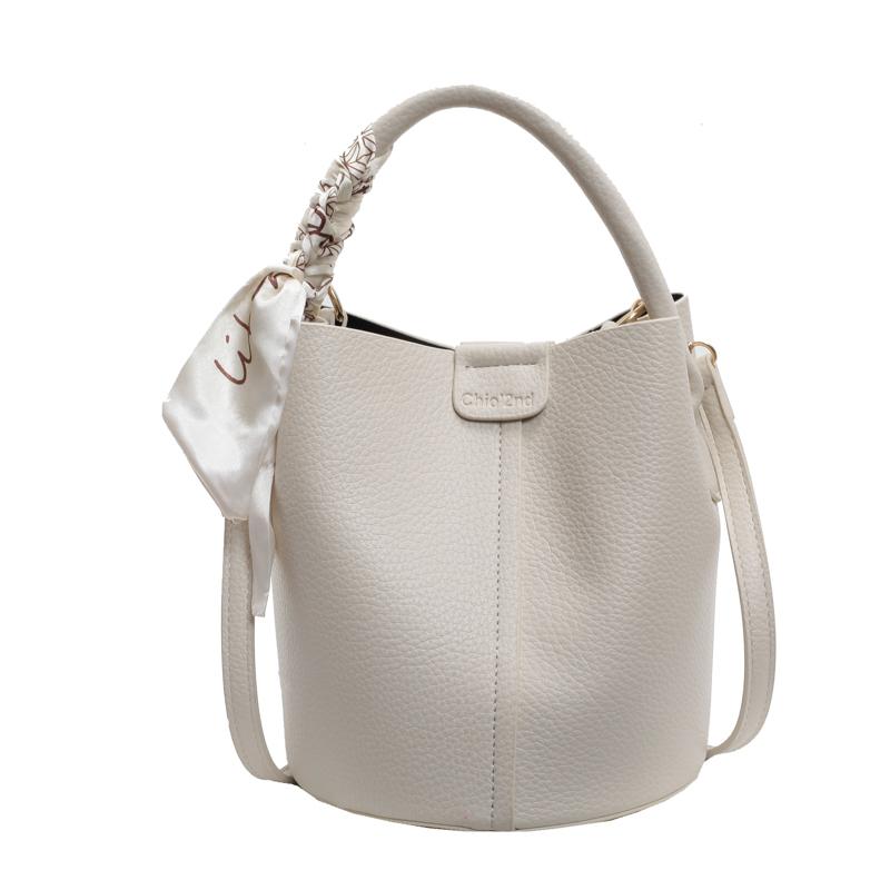 Autumn And Winter High-Grade Retro Fashion New Portable Bucket Bag With Texture Commuter Single Shoulder Crossbody Bag