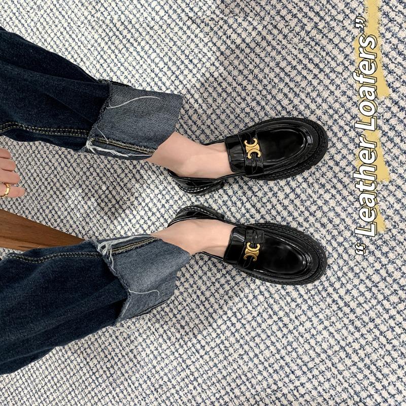 Small leather shoes for women, small gold buckle round head, one pedal, platform loafer single shoes for women