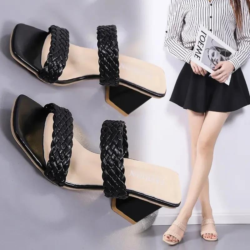 Sandales à talons épais et bout carré, nouvelle mode d'été, couleur unie, chaussures d'extérieur à talons hauts pour femmes, tailles 35 à 42