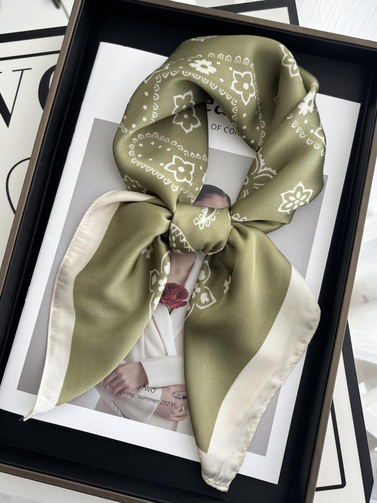 New Luxury 70X70Cm Shawls Floral Stripe Print Scarf Headcloth Small Fashion Silk Scarves Bandanna Foulard Hijab
