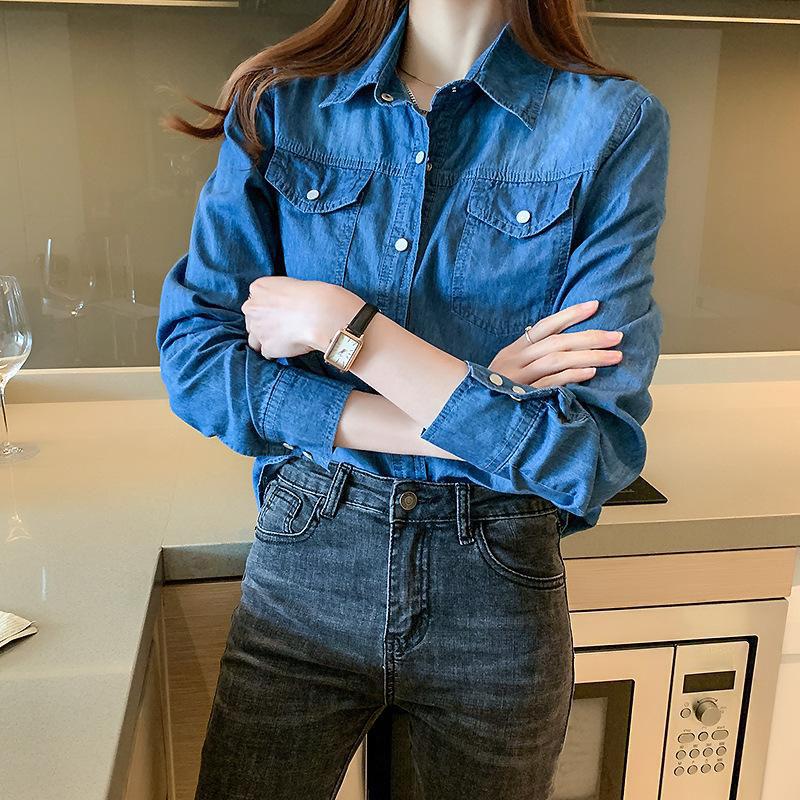 Camicia da donna alla moda e casual a maniche lunghe in stile denim a tinta unita