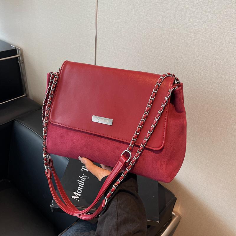 Popular retro underarm bag women's new chain versatile commuter shoulder crossbody small square bag