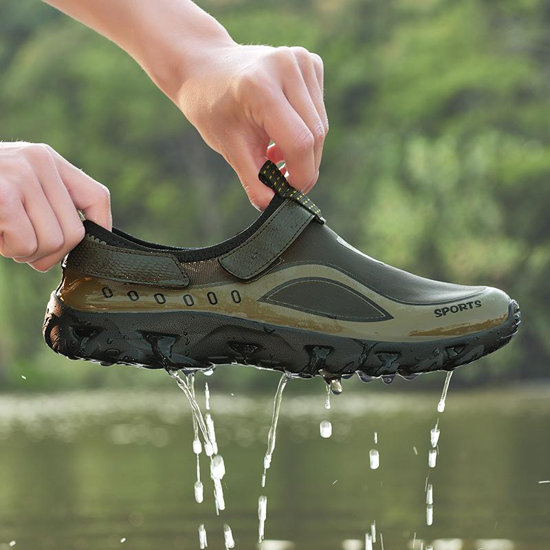 Outdoor Mesh Men Casual Shoes Non-slip Water Lightweight Breathable Sneakers Men Walking Hiking Shoes Summer Mens Loafers
