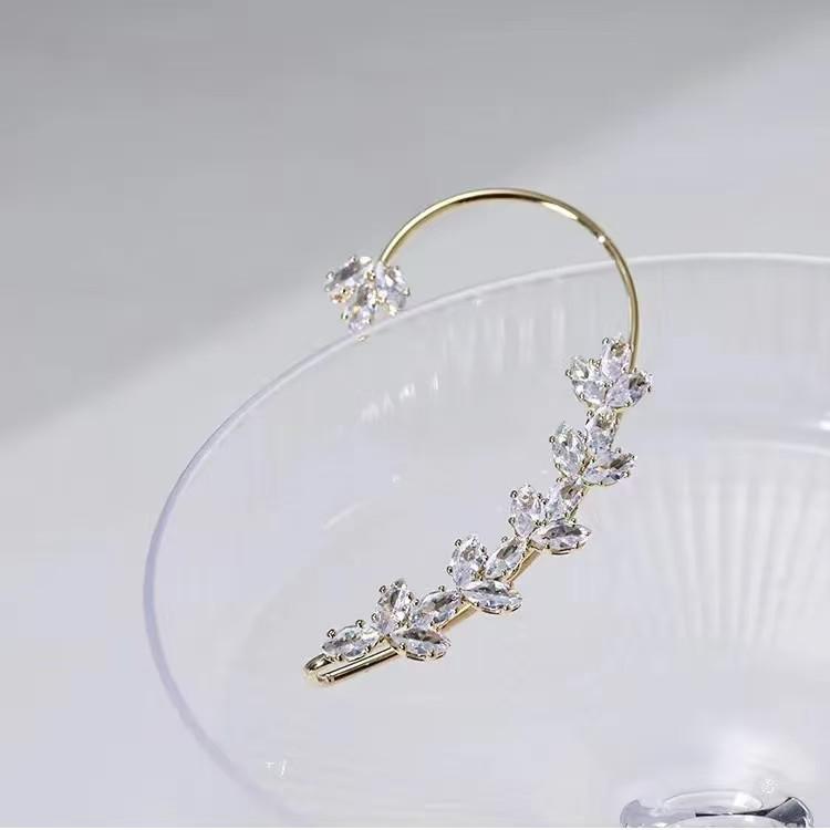 Neuer glitzernder Blatt-Ohr-Cuff - Ohne Piercing, 2025 Kalter Stil, Hochwertiger Knorpel-Ohrring