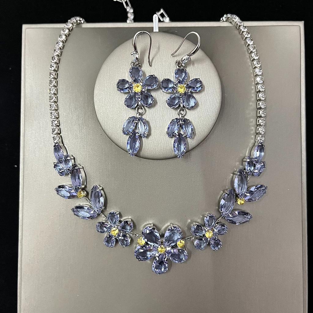 Light Luxury Zircon Flower Necklace Celebrity Style Earrings Design Set High Quality Ear Jewelry