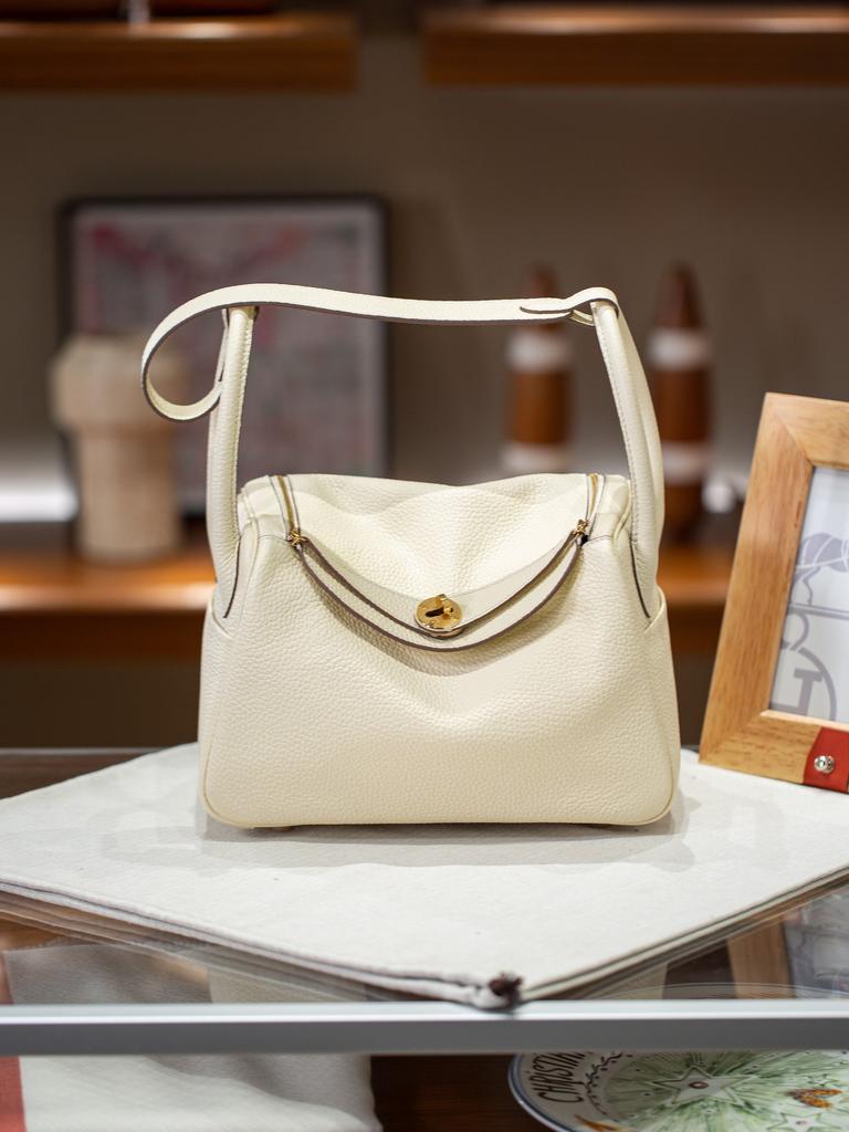 26 Nicht-Schloss Hardware Mode Leichte Luxus Damen Handgefertigt Einzelne Ledertasche Kurze Einführung Und Vielseitige Handtasche