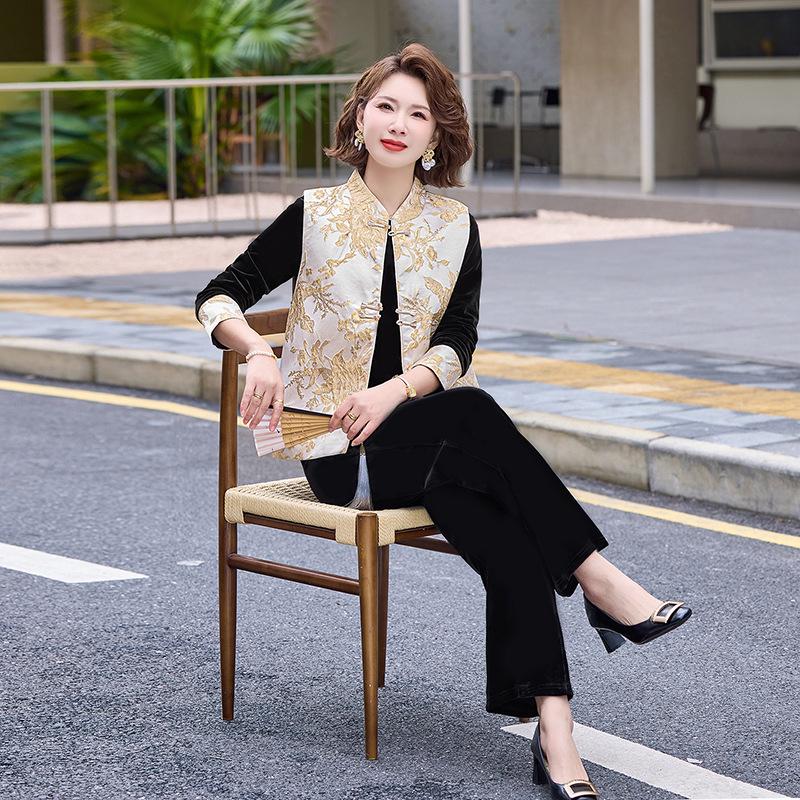 Elegant Gold Velvet Spring Suit with Embroidered Vest - Three-Piece Set for Mature Women 5XL (150-165 jin)