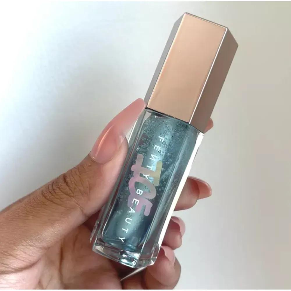 Fenty Beauty Blue Lip Plumper Lip Gloss 9ml FENTY BEAUTY BY RIHANNA Gloss Bomb Ice