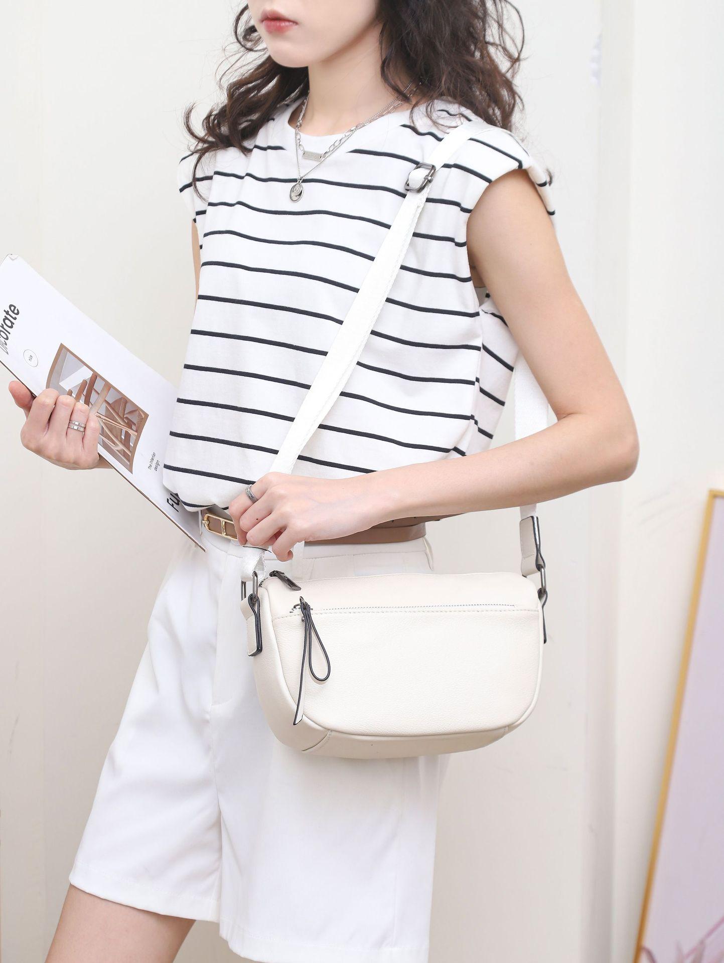 First-Layer Cowhide Shoulder Women S Bag, Large-Capacity Women S Fashionable And Simple Tote Bag, Practical Commuter Bag, Multi-Zipper.