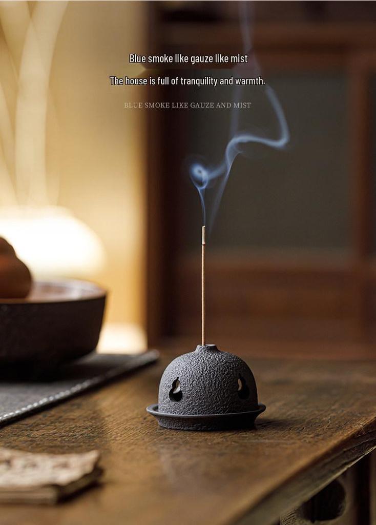 Guanlan Zisha Ceramic Incense Burner - Round Lid, Ideal for Sandalwood & Agarwood, Zen Tea Ceremony Ornament.