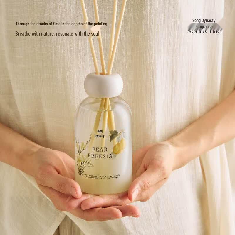 Song Dynasty Pear & Freesia Flameless Diffuser
