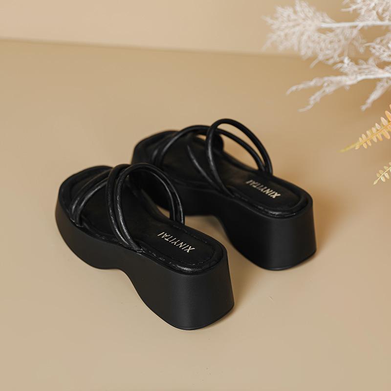 Korean version of versatile thick-bottomed wedge slippers summer new square head open-toed thin strap thick heel outer wear one-word slippers women