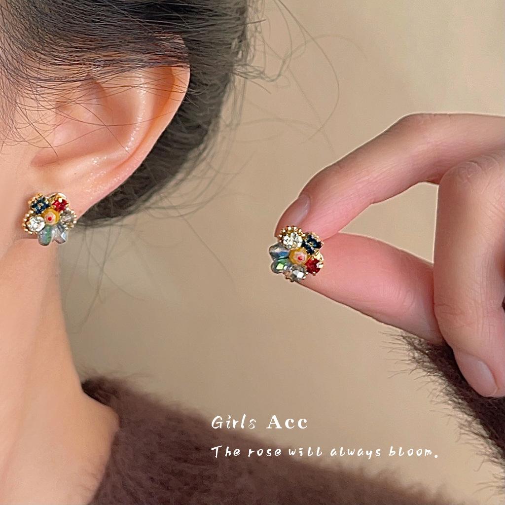 Vintage Trendy Glass Colorful Crystal Material Flower Stud Earrings Women Simple Unique Popular Wedding Banquet Jewelry Gifts