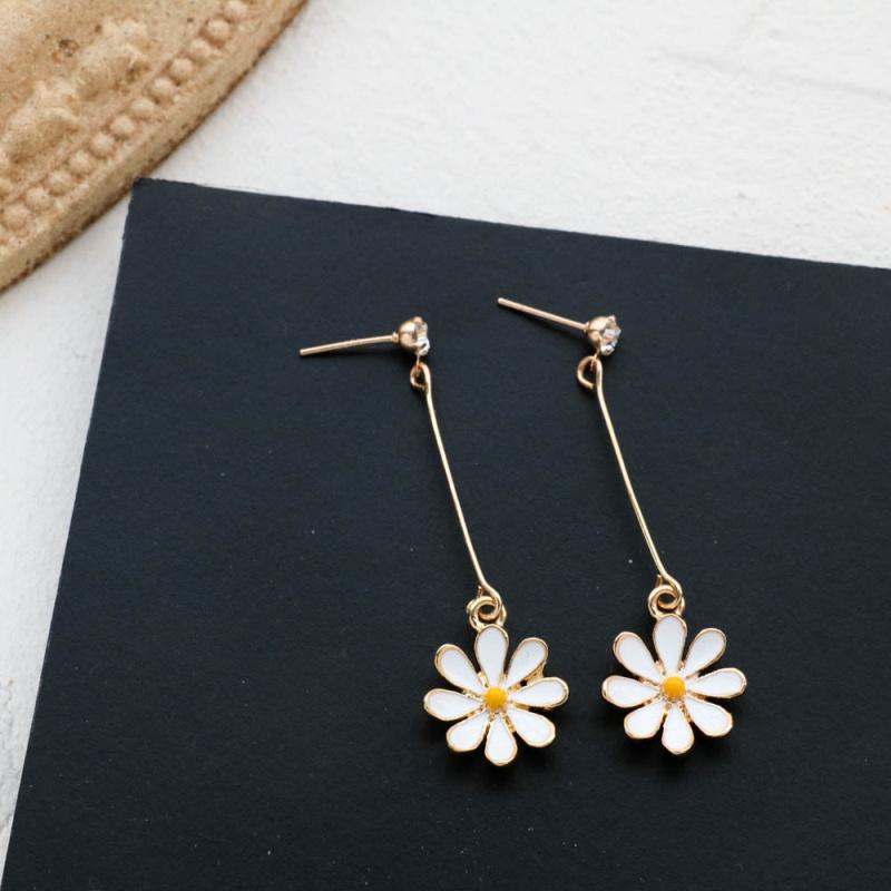 Cute Small Flowers Drop Earrings For Women Sweet Fashion Korean Daisy Sunflower Female Pendant Ear Gifts Jewelry