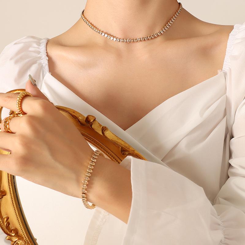 Elegant Noble Lady Necklace and Bracelet Set with Zircon Accents
