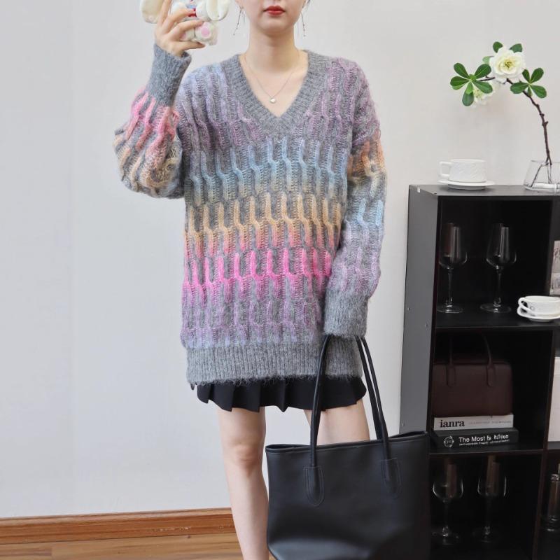 Gentle wind gradual change sweater pullover autumn and winter new medium and long V-neck loose knitted sweater top women