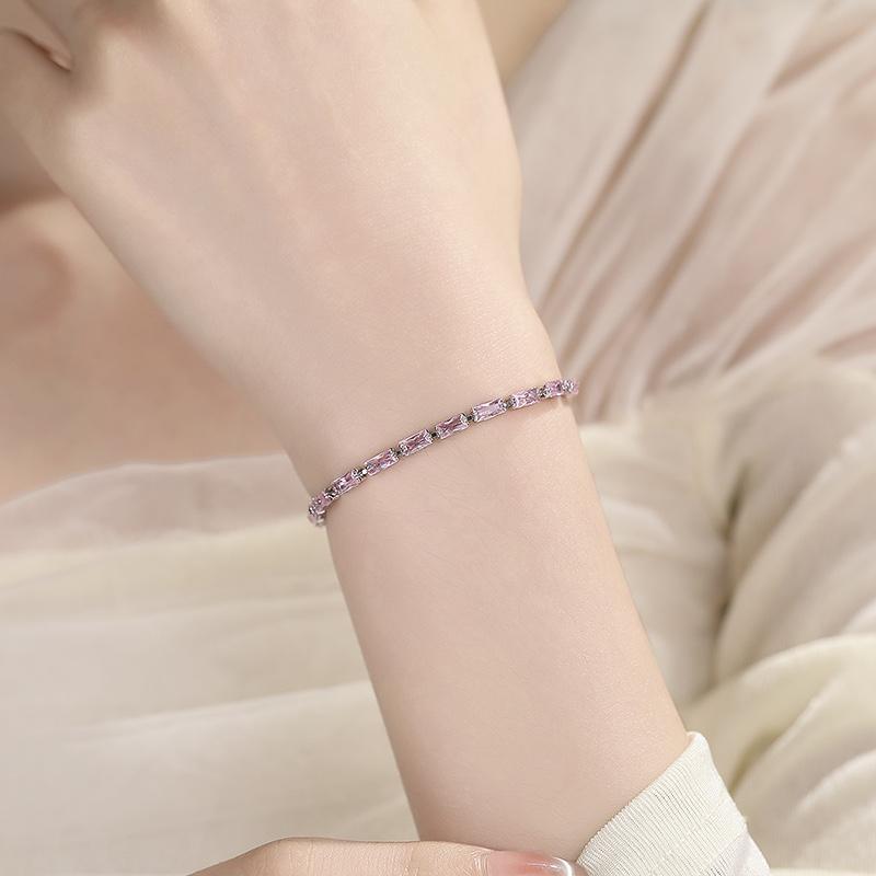 Rechteckiges rosa Armband für Damen, leichter Luxus, einfacher und eleganter Modeschmuck