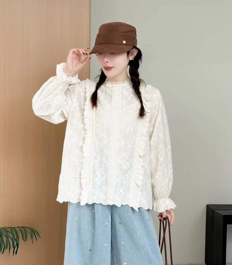 Spring 2026 Japanese Lace Embroidered Loose-Fit Women's Long Sleeve Pullover Shirt
