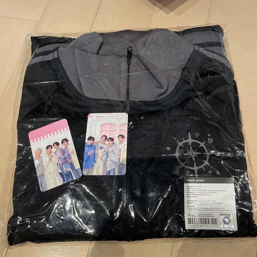 [USED] Straykids Fan Meet SKZ5'CLOCK Track Jacket with Trading Card