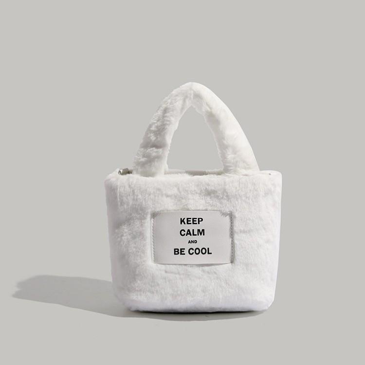 

Bags Women s Fashion Niche Fashion Casual Shoulder Bag Niche Design Portable Crossbody Bag Plush Shoulder Bucket Bag