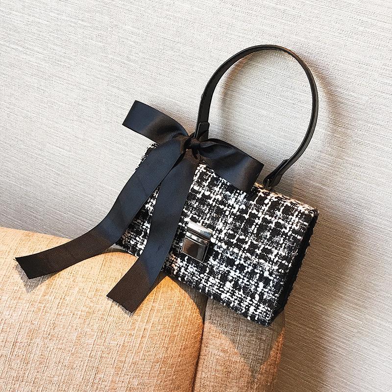 Small Bag Female 2025 Autumn and Winter New Trendy Woolen Cloth Hit Color Silk Scarf Handbag Wild Single Shoulder Messenger Female Bag