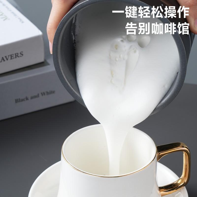 Magnetic Small Milk Frother Latte Art Handheld Electric Milk Whisk Hot and Cold Frother Milk Frother