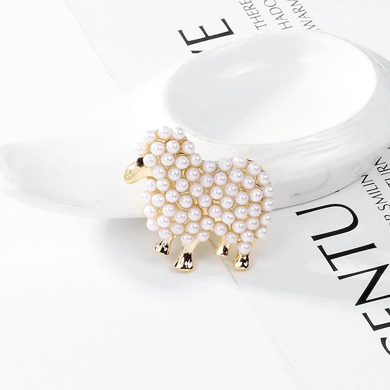 1Pcs Fashion Pearl Sheep Themed Animal Brooch Exquisite Unisex Jewelry for Men Women Work Wear Daily Decoration