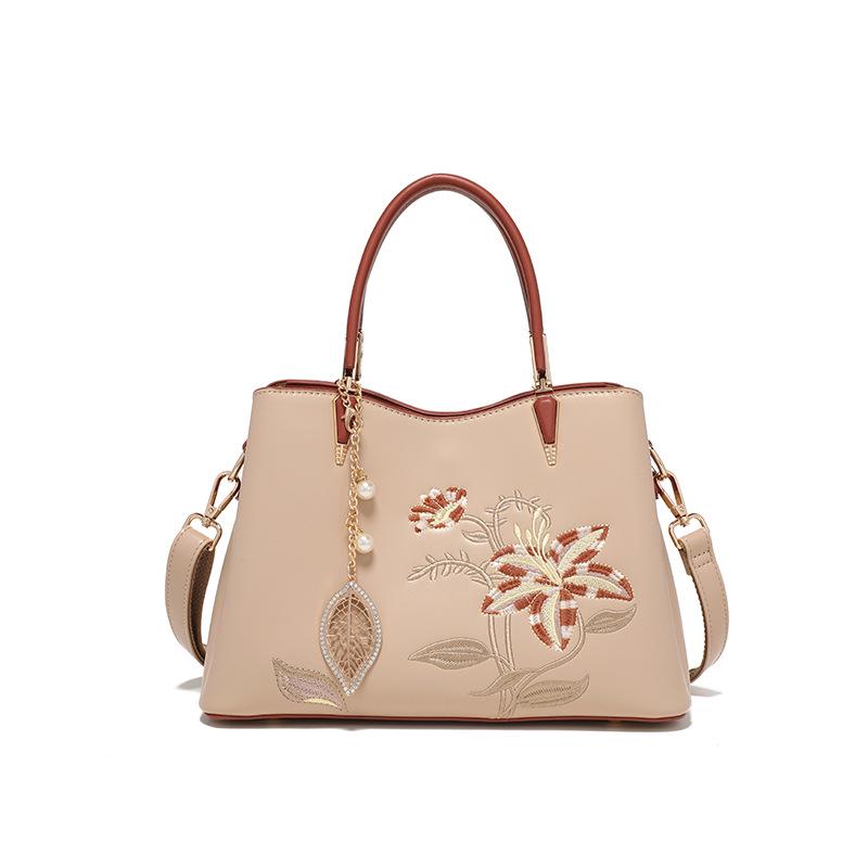 Women's Red Wedding Handbag: Fashion Tote for Ladies & Mother-in-Law's Banquet Gift