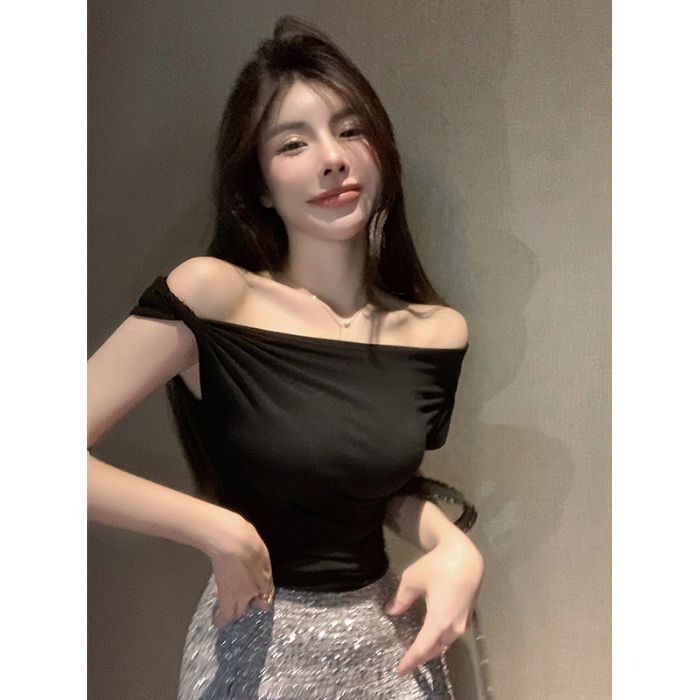 Spice girl sexy pure desire wind short-sleeved T-shirt pure desire wind sexy irregular fashion design sense niche top ins women