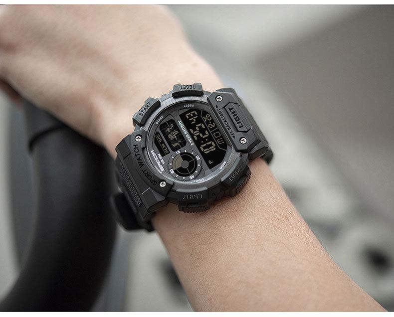 SANDA Waterproof Multifunctional Luminous Sports Watch with Alarm and Electronic Display for Students